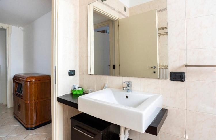 Casti - Mm3 Comasina Apartment Milan