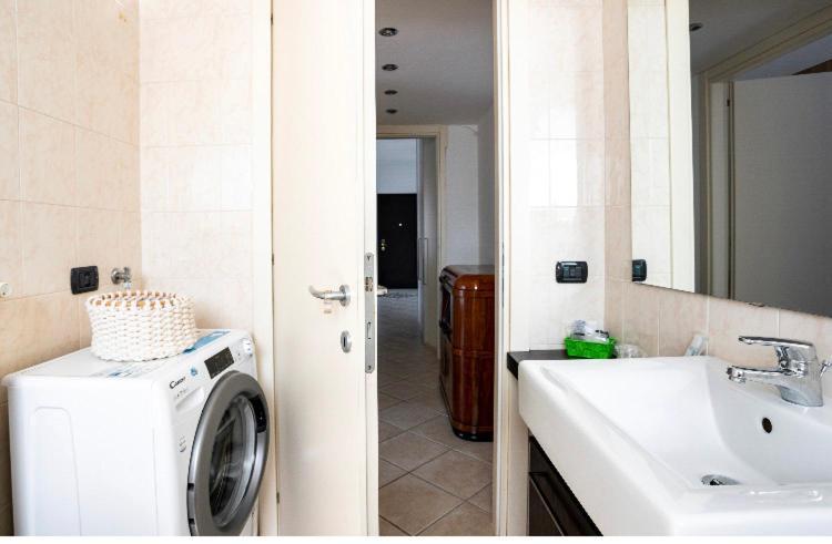Apartment Casti - Mm3 Comasina Milan
